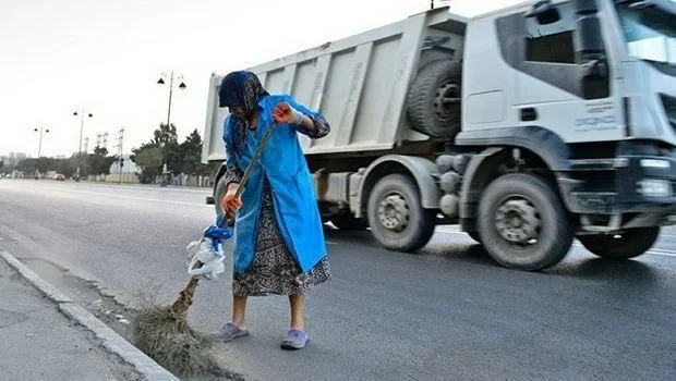 Daha bir süpürgəçi faciəvi şəkildə öldü