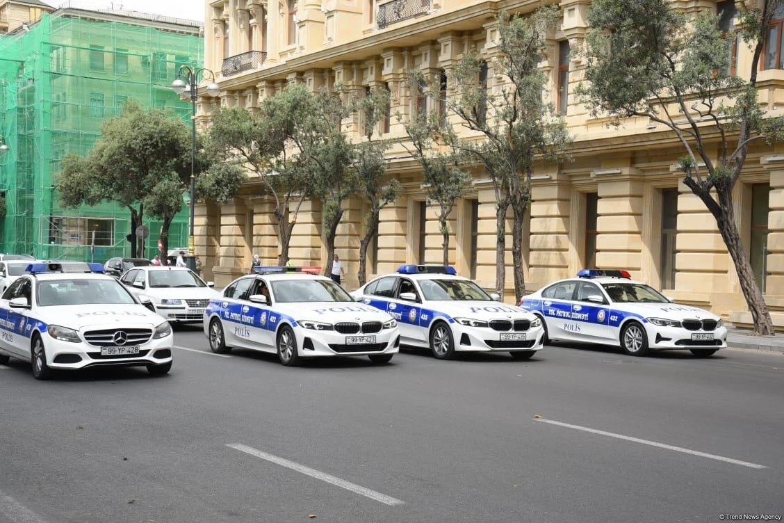 В Баку ограничат движение на нескольких центральных дорогах ДАТА