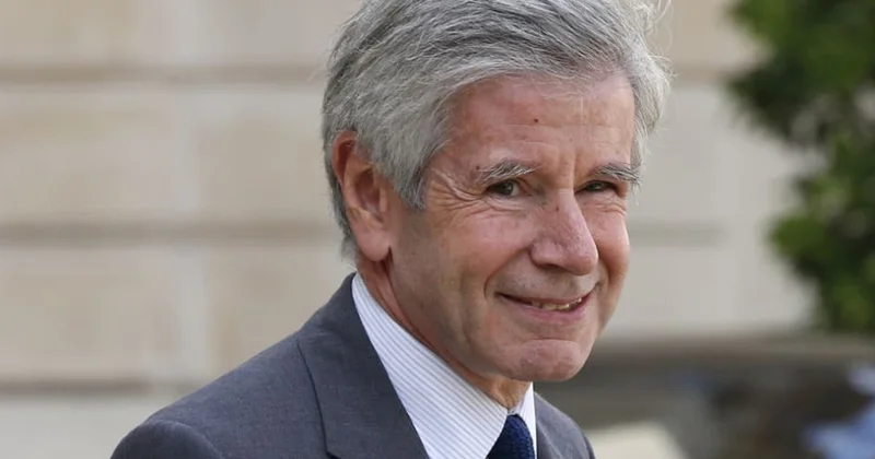 Sarkozinin sabiq müşaviri Makronu Fransanın ən pis prezidenti adlandırıb