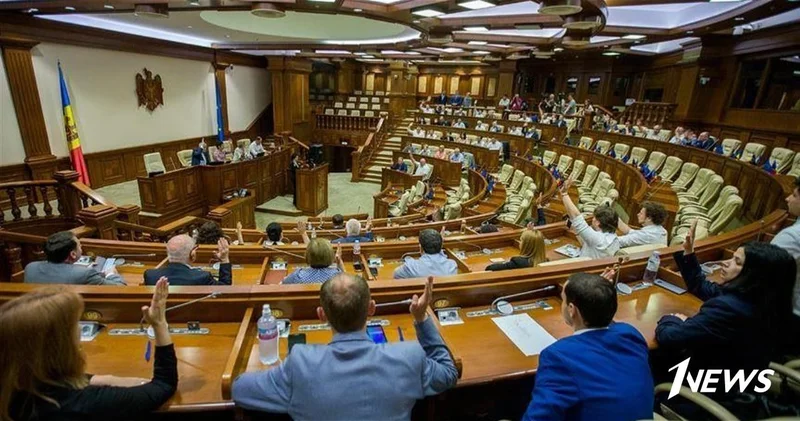 В парламенте Молдовы отказались от групп дружбы с РФ и Беларусью