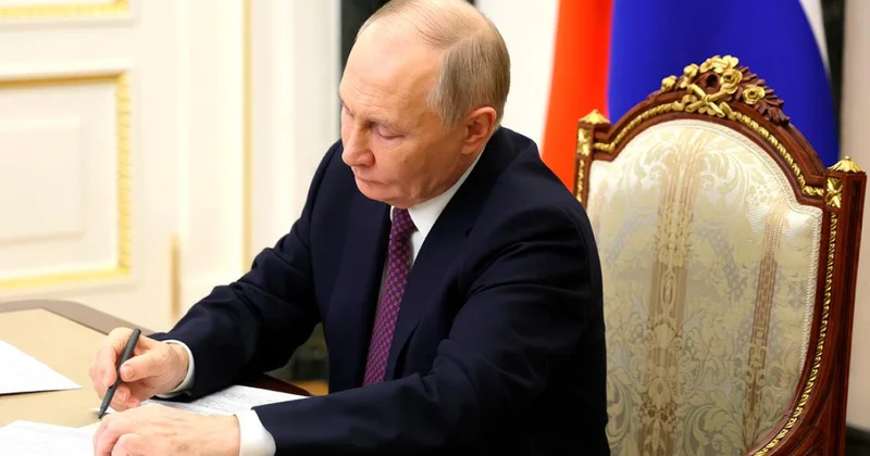 Путин собирает резервы для будущих войн Дмитрий Стратиевский комментирует для