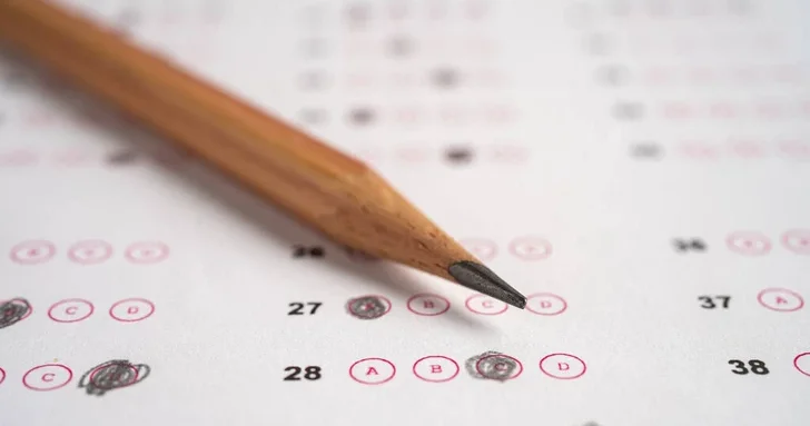 В Азербайджане разоблачена преступная схема помощи на экзаменах с использованием технических средств