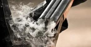 Azərbaycanda ər odlu silahla arvadını öldürdü