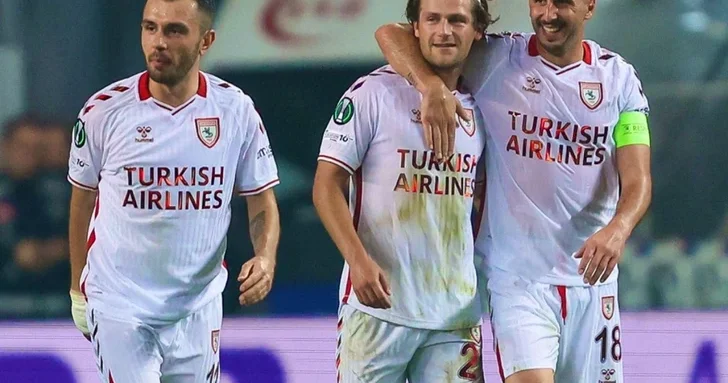 Лига конференций УЕФА: Самсунспор продолжает идти без потерь