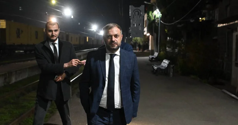 Министр экономики Армении лично встретил поезд с пшеницей, доставленной через Азербайджан Minval Politika