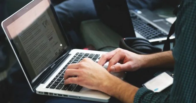 Xaricdə işə düzəlmə adı ilə ALDANDILAR