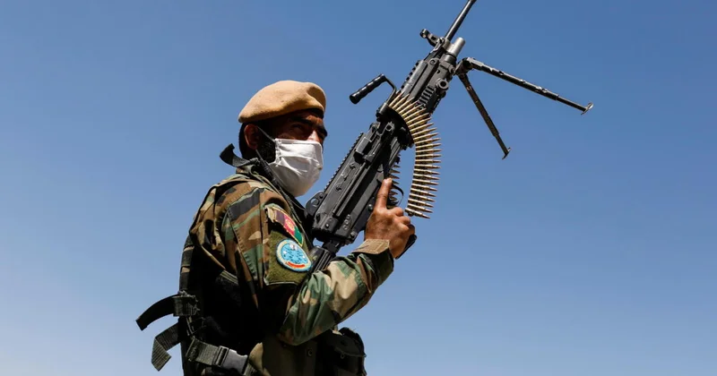 Пакистан открыл огонь по Афганистану