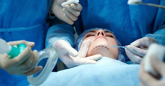 Plastik əməliyyat etdirmək istəyənlərə XƏBƏRDARLIQ