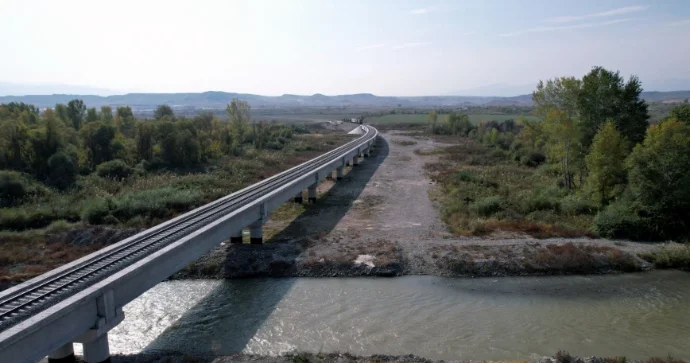 Azərbaycanda ən uzun dəmir yolu körpüsü inşa olunub ADY nümayəndəsi