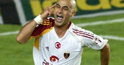 Həsən Şaş: Qalatasaray 4 komandadan başqa hər kəsi məğlub edər