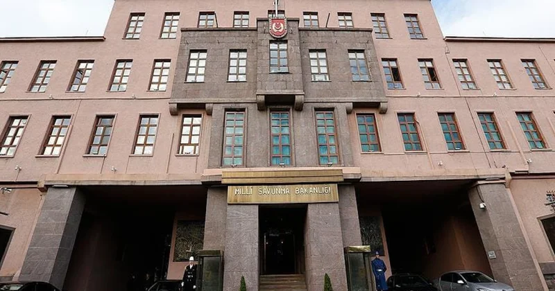 Türkiyə MN: Suriyalı kursantlar Türkiyə Silahlı Qüvvələrində xidmət etməyəcək
