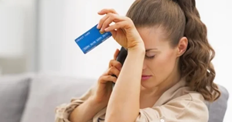 Bülbül adına musiqi məktəbində tələbə müəllimin bank kartından oğurluq etdi