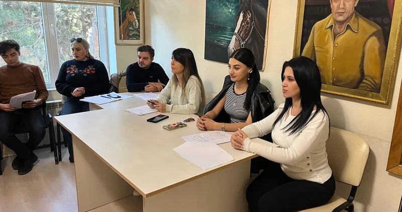 Sumqayıt Teatrında “Gəlinlərin savaşı” başlayır...