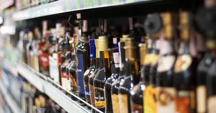 Акцизная реформа: как изменятся цены на алкоголь и табак в Азербайджане с 2026 года