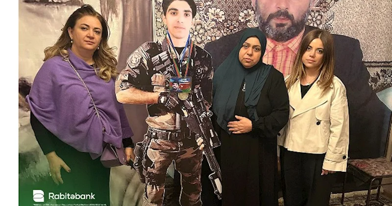 Rabitəbank Zəfər Günü ərəfəsində şəhid ailələrini ziyarət etdi FOTOLAR