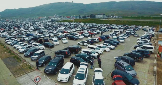 Aksiz vergisi yaşı 7 ildən az olan maşınlara tətbiq edilməyəcək İQTİSADÇI EKSPERT