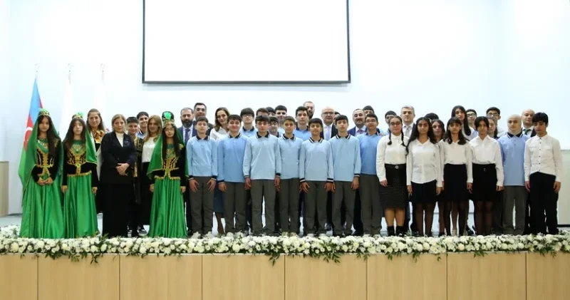 Rəqəmsal Biliklər Liseyinin rəsmi açılışı olub