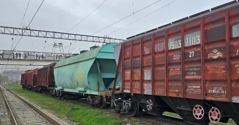 Bakı İrəvanı aclıqdan xilas edir Qatarlar yola salındı VİDEO