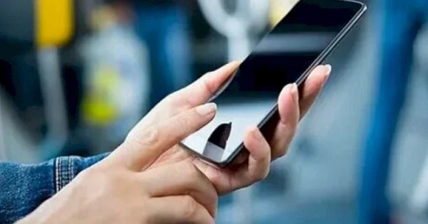 1 dən artıq mobil telefona100 manat RÜSUM