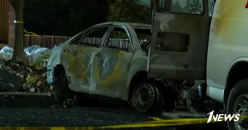 Семь пожарных пострадали при взрыве горящей машины в Нью Йорке