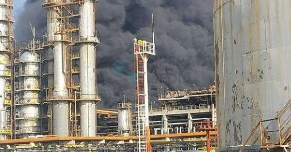 Belarusun ən böyük neft emalı zavodunda yanğın