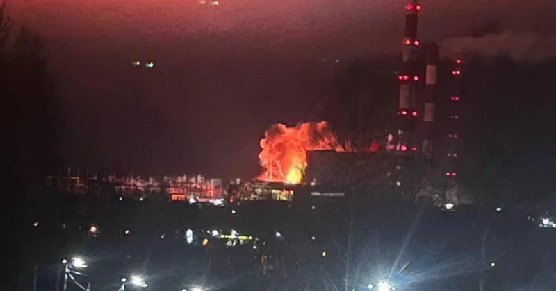 Rusiyanın nəhəng elektrik stansiyası vuruldu VİDEO