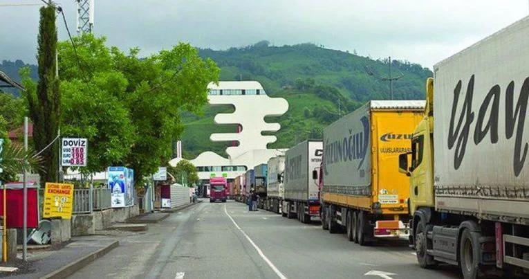 “Tort böyüyür, Gürcüstan da pay alacaq” RƏY