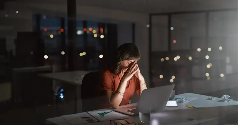 Baş ağrısı bəzən həyati təhlükənin əlamətidir SOS