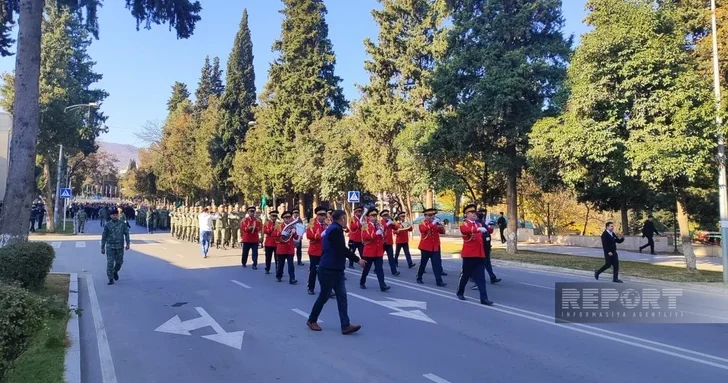 Шествие военнослужащих в Ханкенди: город отмечает 5 ю годовщину Дня Победы