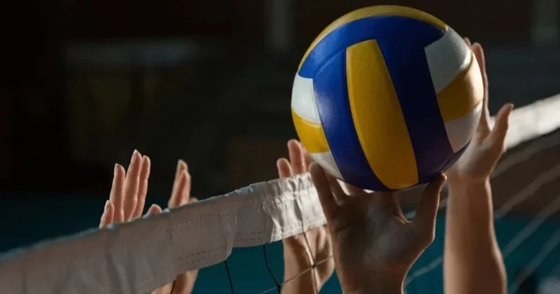 Отложенный матч стартового тура в ожидании начала