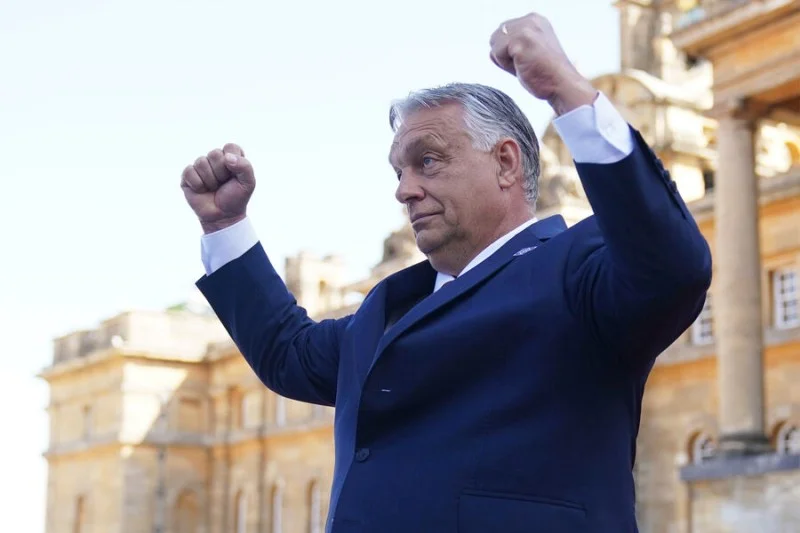 Rusiya gücləndi, Qərb zəiflədi Orban