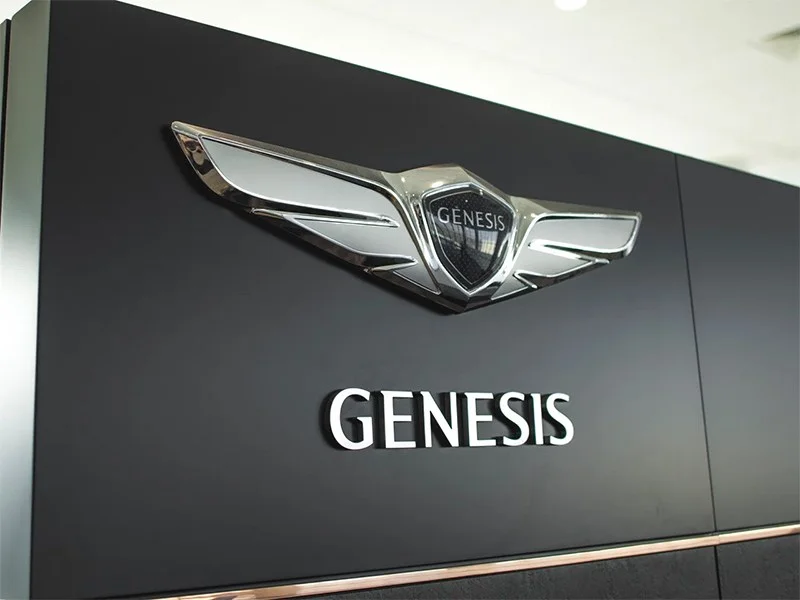 Genesis brendi tam elektrikləşdirmə planlarına yenidən baxdı