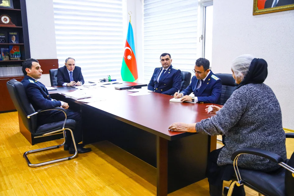 Baş prokuror Sumqayıt şəhərində vətəndaşların müraciətini dinləyib