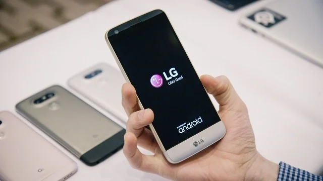 LG mobil telefon bazarını tərk etdi