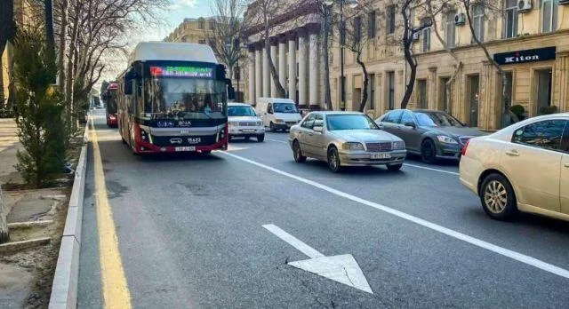 Avtobus zolağı ilə bağlı qadağa: bu yollarda da tətbiq ediləcək