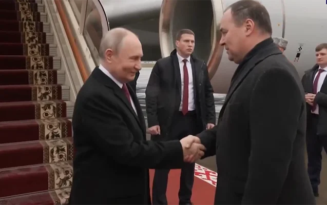 Putin Minskdədir Video