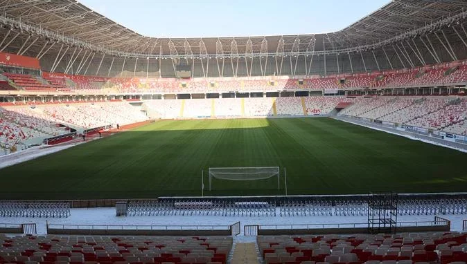 4 Eylül Stadionundan son görüntülər