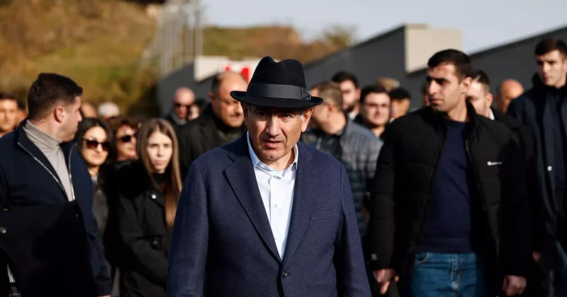 Пашинян назвал приграничное с Азербайджаном село самым безопасным в Армении Minval Politika