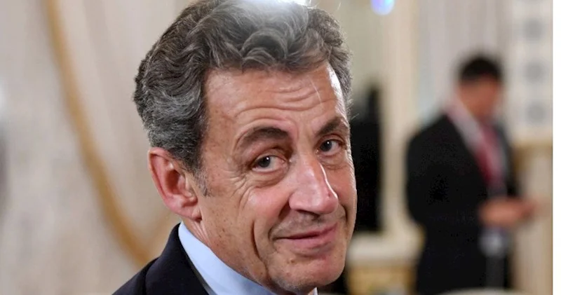 Fransanın sabiq prezidenti həbsxana həyatından yazdı