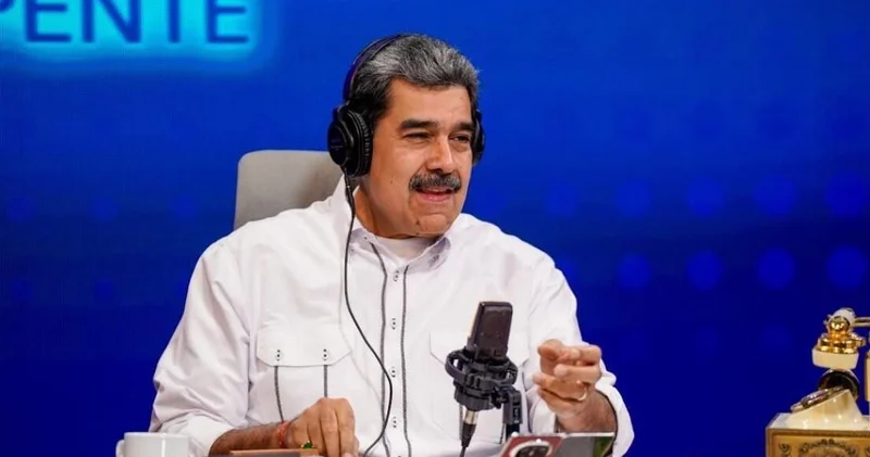 Мадуро спел и потанцевал в прямом эфире своей передачи ВИДЕО