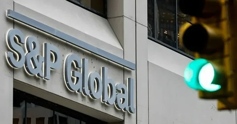 S&P повысило прогноз по рейтингу Азербайджана до позитивного