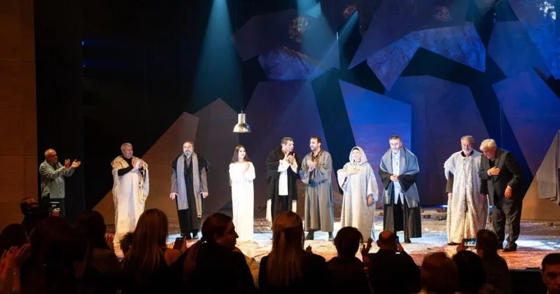 Xalq yazıçısı Kamal Abdullanın 75 illiyi Akademik Milli Dram Teatrında qeyd olunub