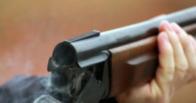 Qax sakini silahdan açılan atəşdən xəsarət alıb