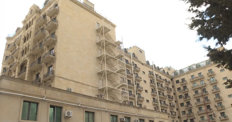 Binalarda təhlükə: Yanğın çıxışları niyə bağlıdır? (VİDEO)