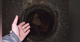 Bu yolda ehtiyatlı olun lyuka düşə bilərsiniz VİDEO