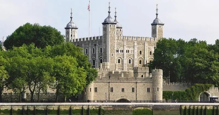 Лондонский Тауэр закрыли для посетителей