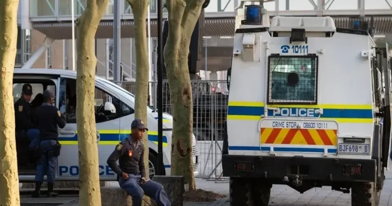 Cənubi Afrikada hostelə silahlı hücum olub, 10 nəfər ölüb