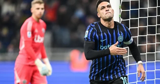 Интер разгромил Комо и поднялся на первое место в таблице Серии А