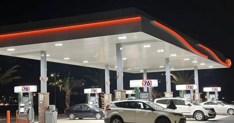 Azərbaycanda zapravka supermarketlə bir satışa çıxarıldı 5 milyon