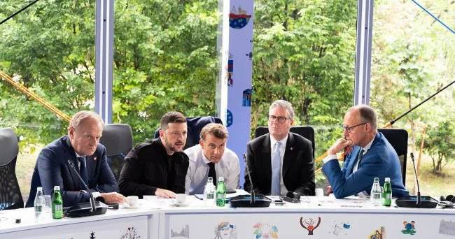 Зеленский встретится со Стармером, Мерцом и Макроном